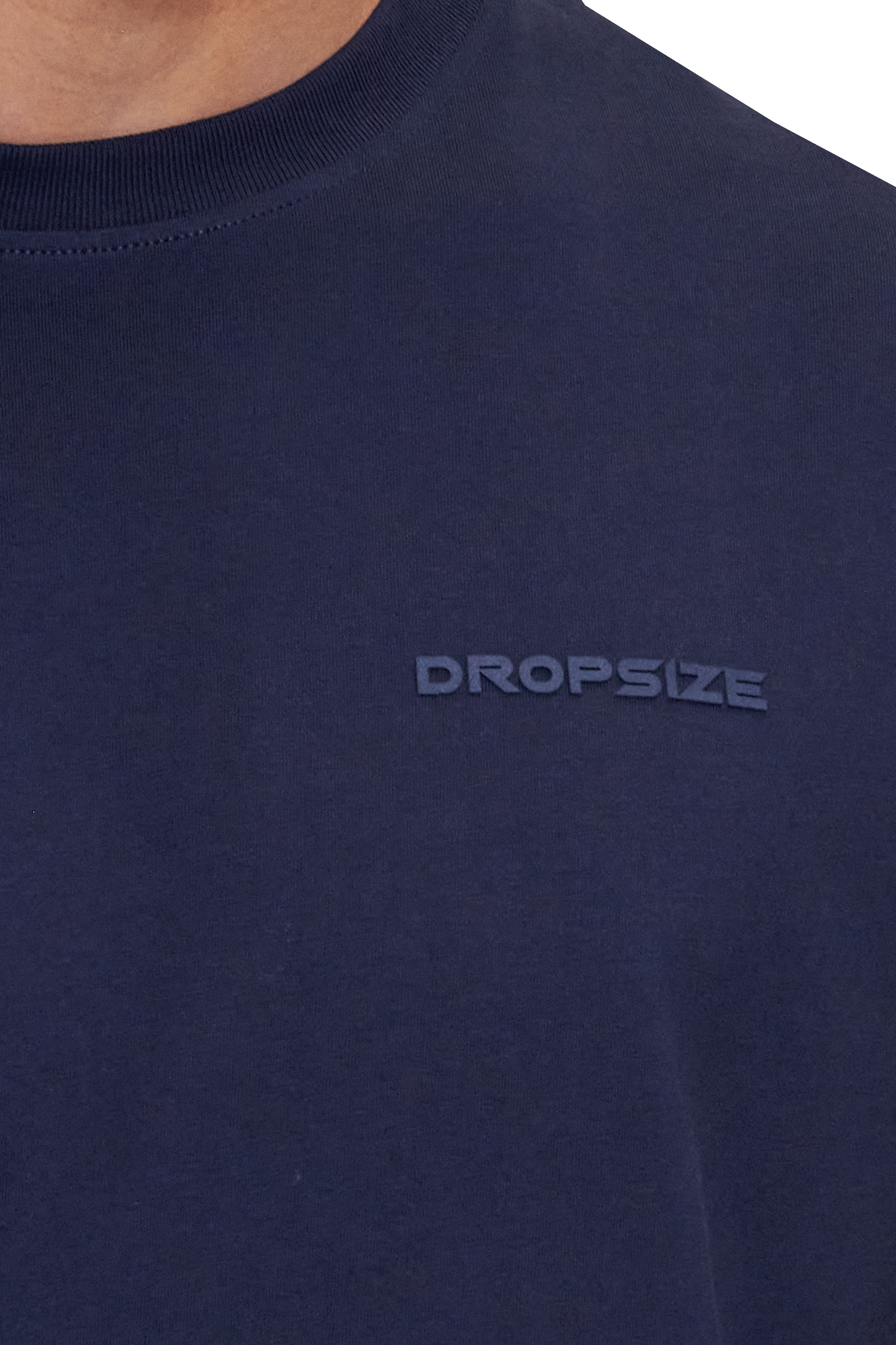 REGULAR FIT ESSENTIAL LOGO T-SHIRT SPACE BLUE