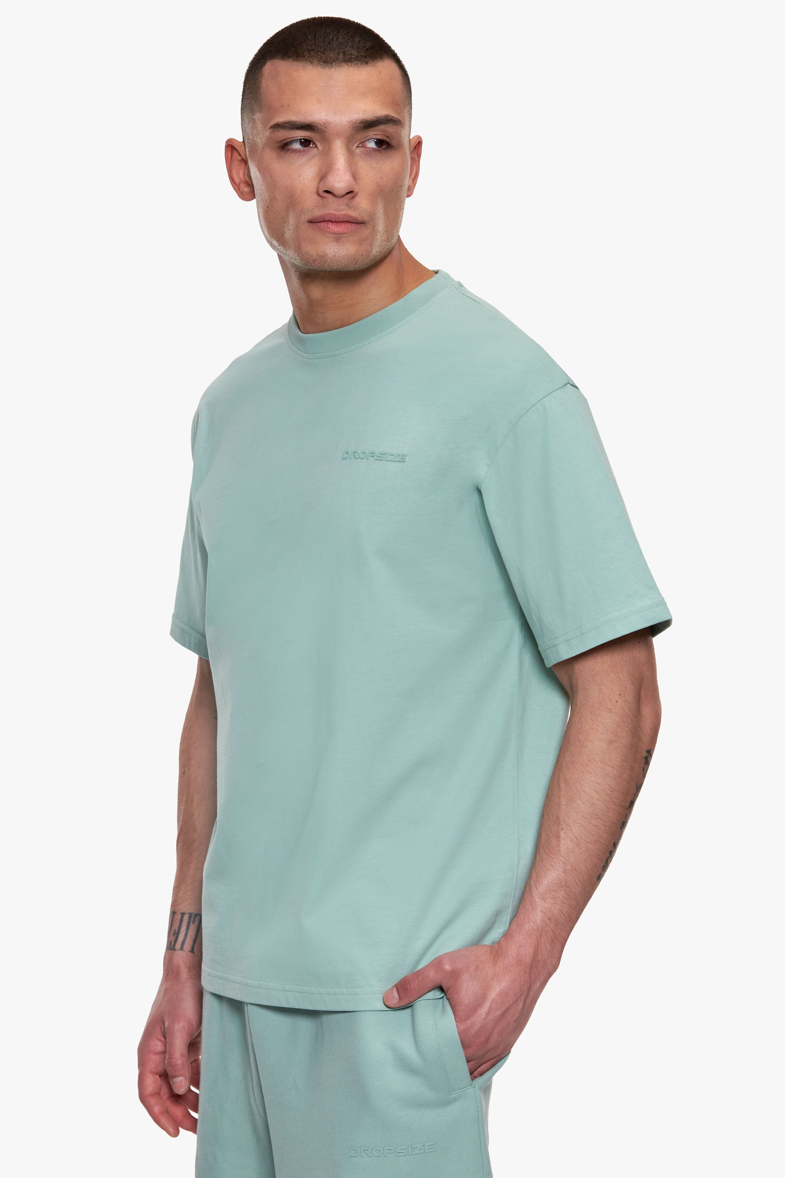 REGULAR FIT ESSENTIAL LOGO T-SHIRT HARBOR GREY