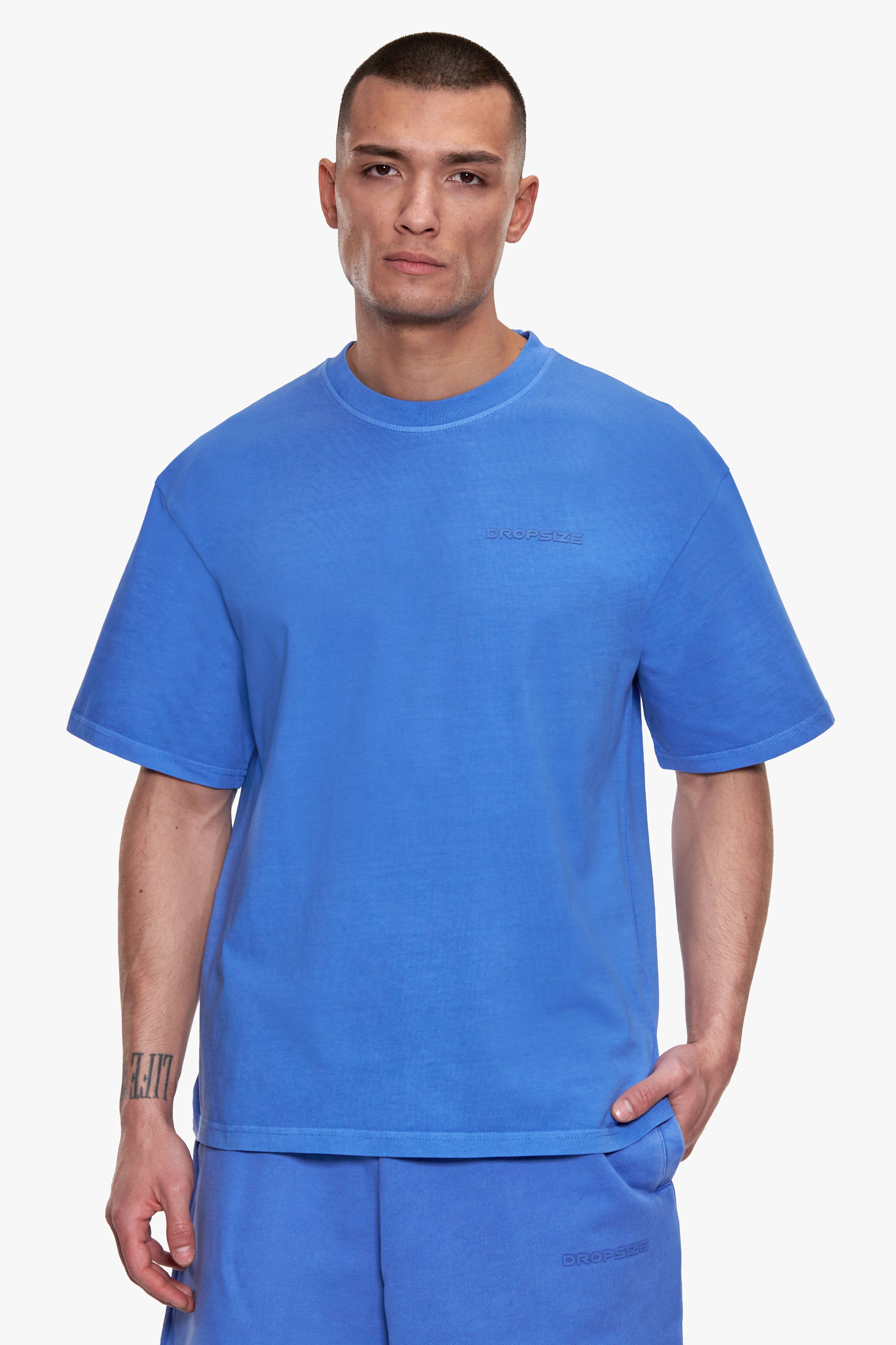 REGULAR FIT ESSENTIAL LOGO T-SHIRT WASHED LIGHT BLUE