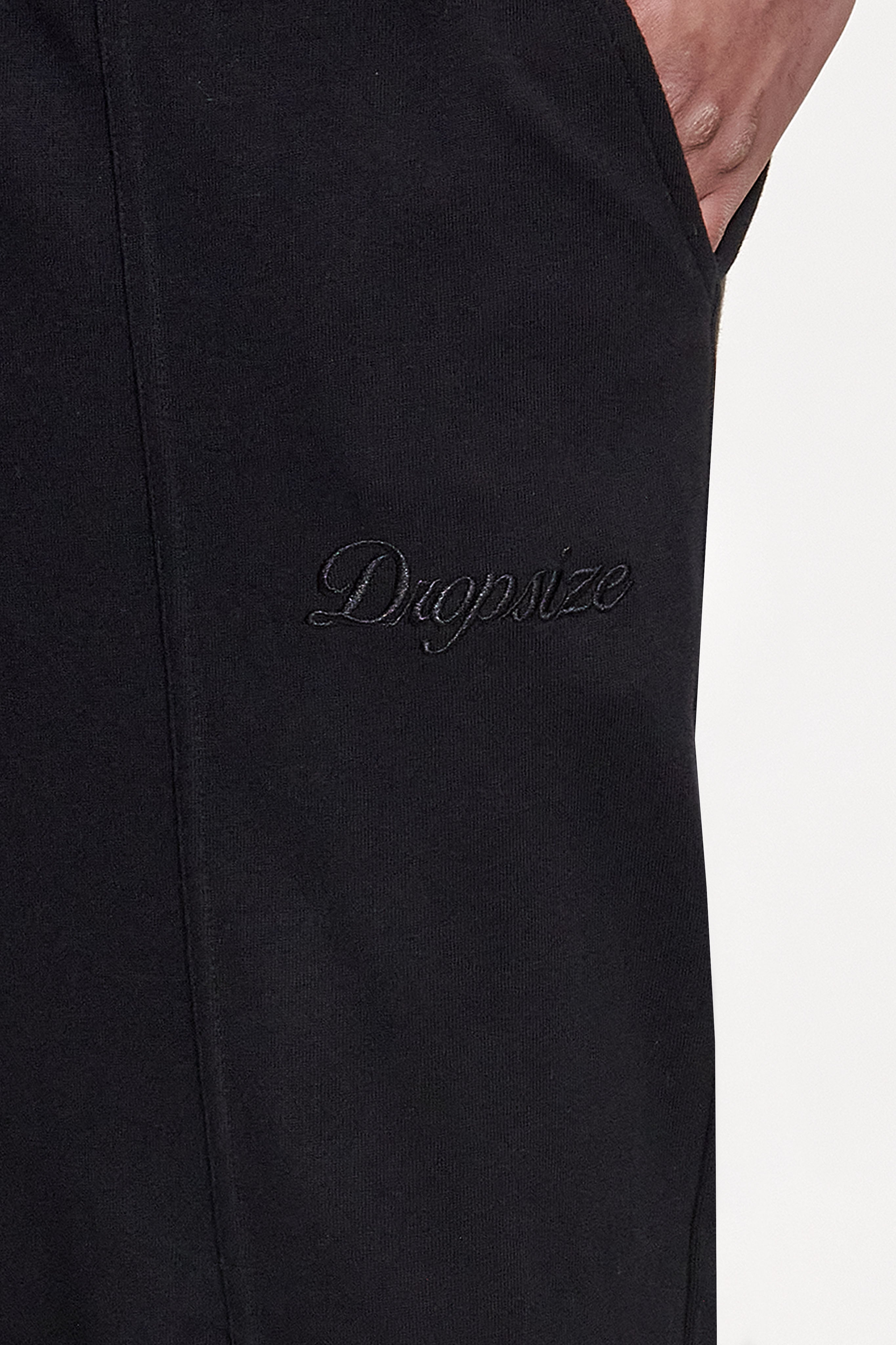 FRONTSEAM OPEN LEG JOGGER BLACK