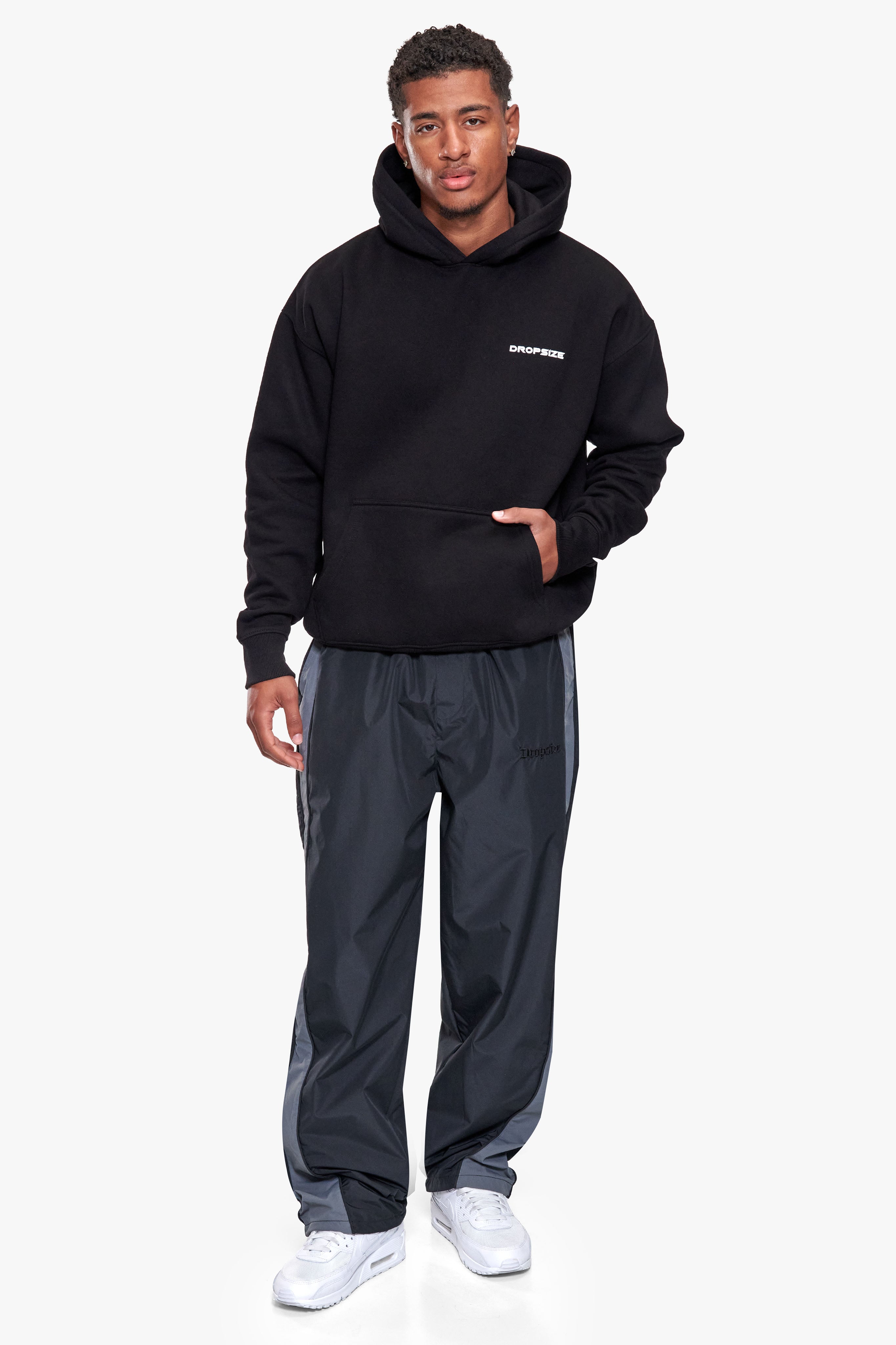 DROPSIZE CURVED TRACKPANTS BLACK