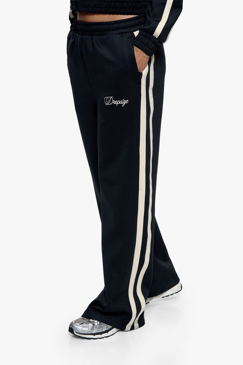 WOMEN FLARED JOGGER BLACK