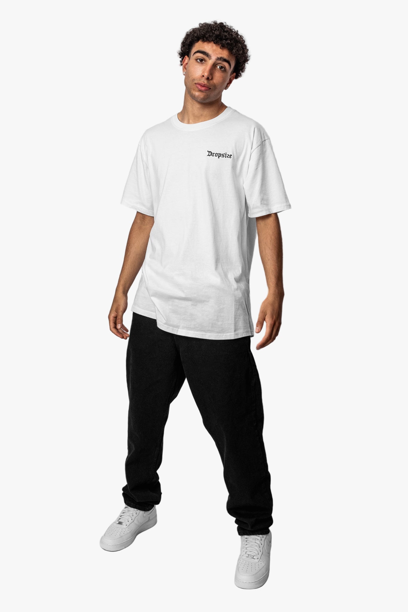 LOOSE FIT BLACK JEANS