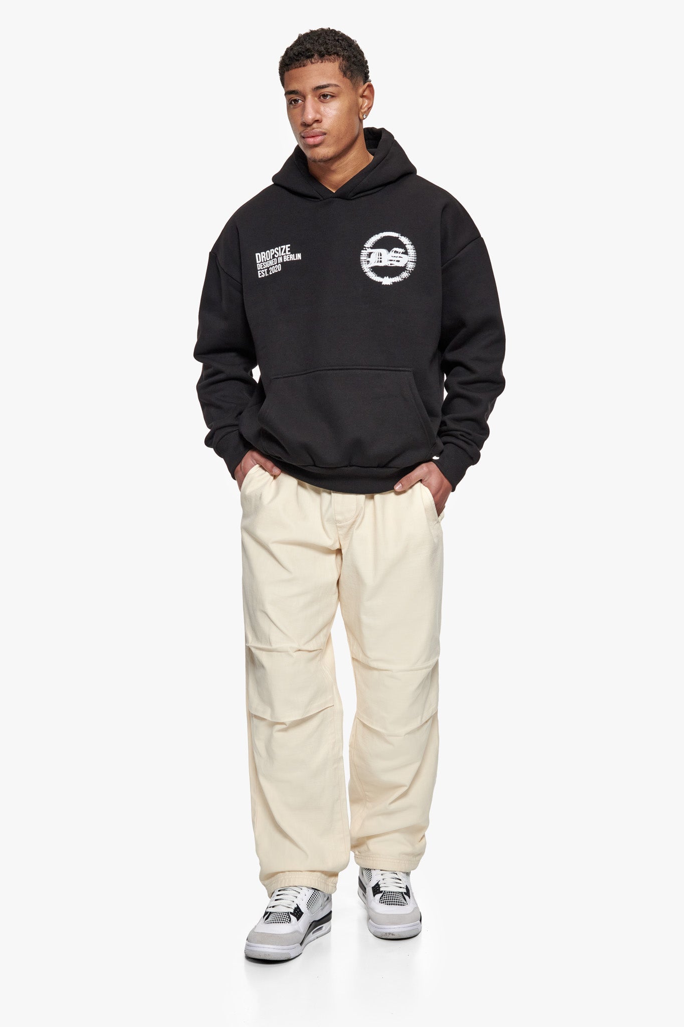 PARACHUTE PANT CREAM WHITE