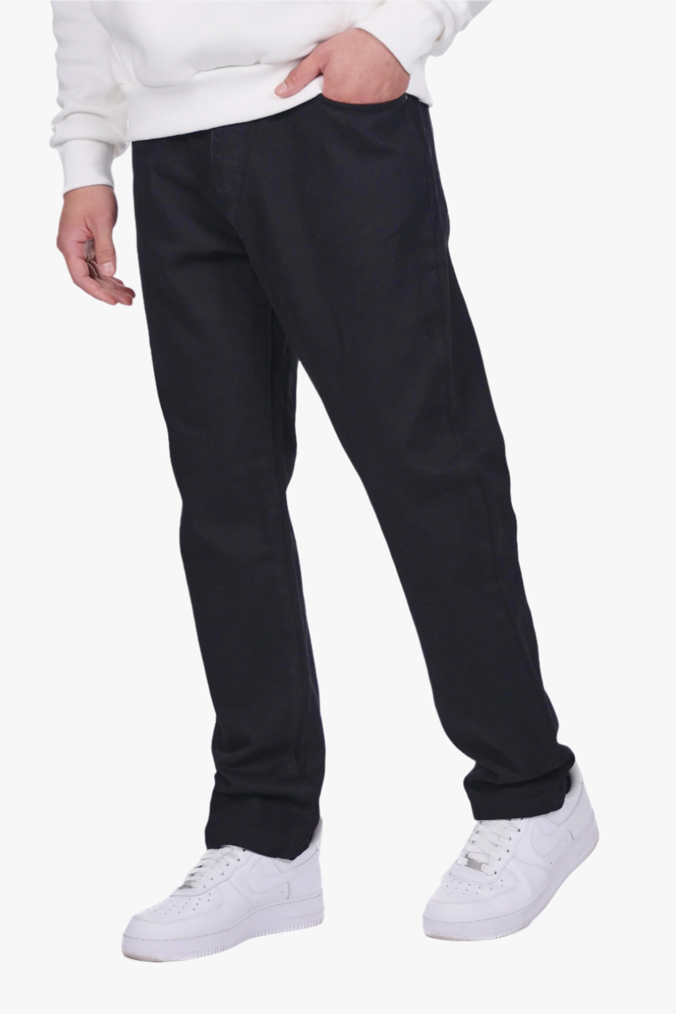 CARROT REGULAR BLACK JEANS