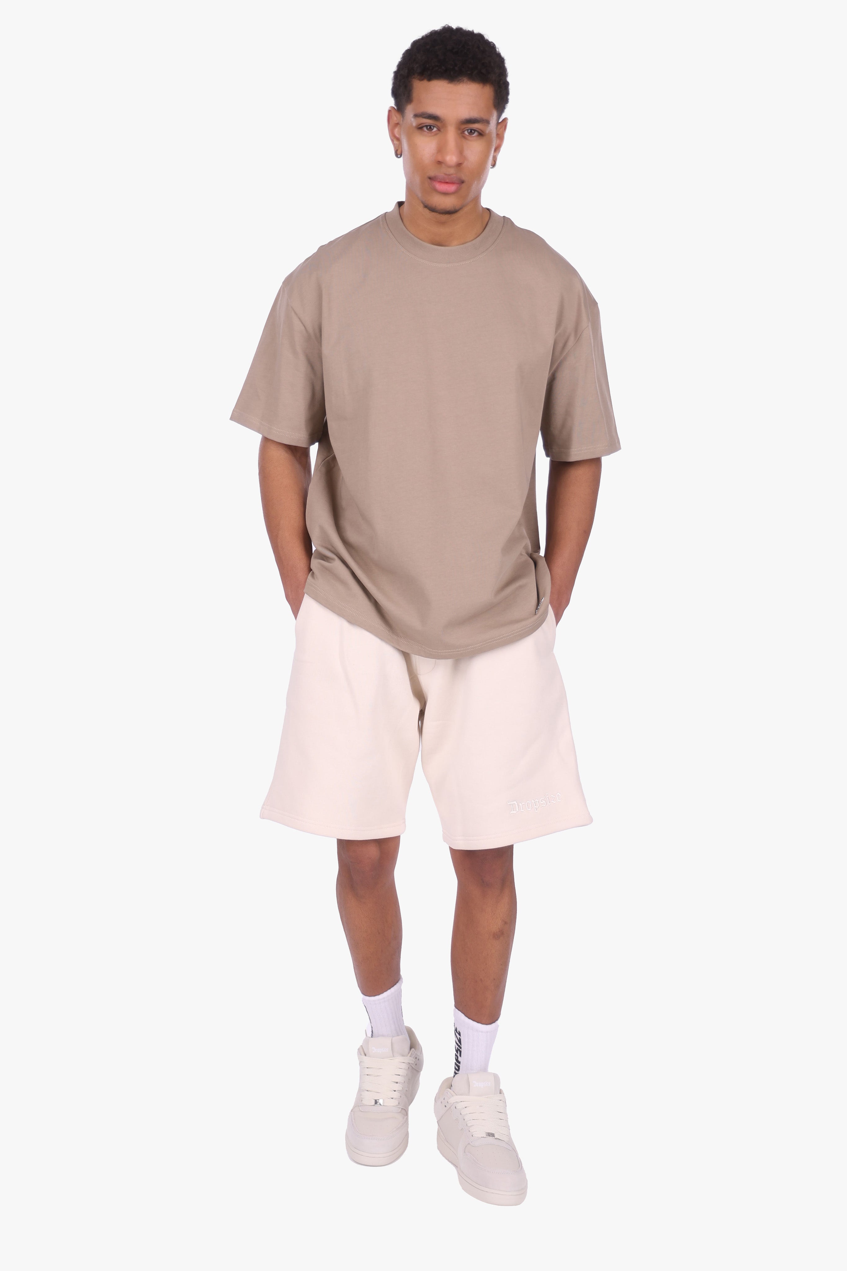 EMBO SWEATSHORT COCONUT MILK