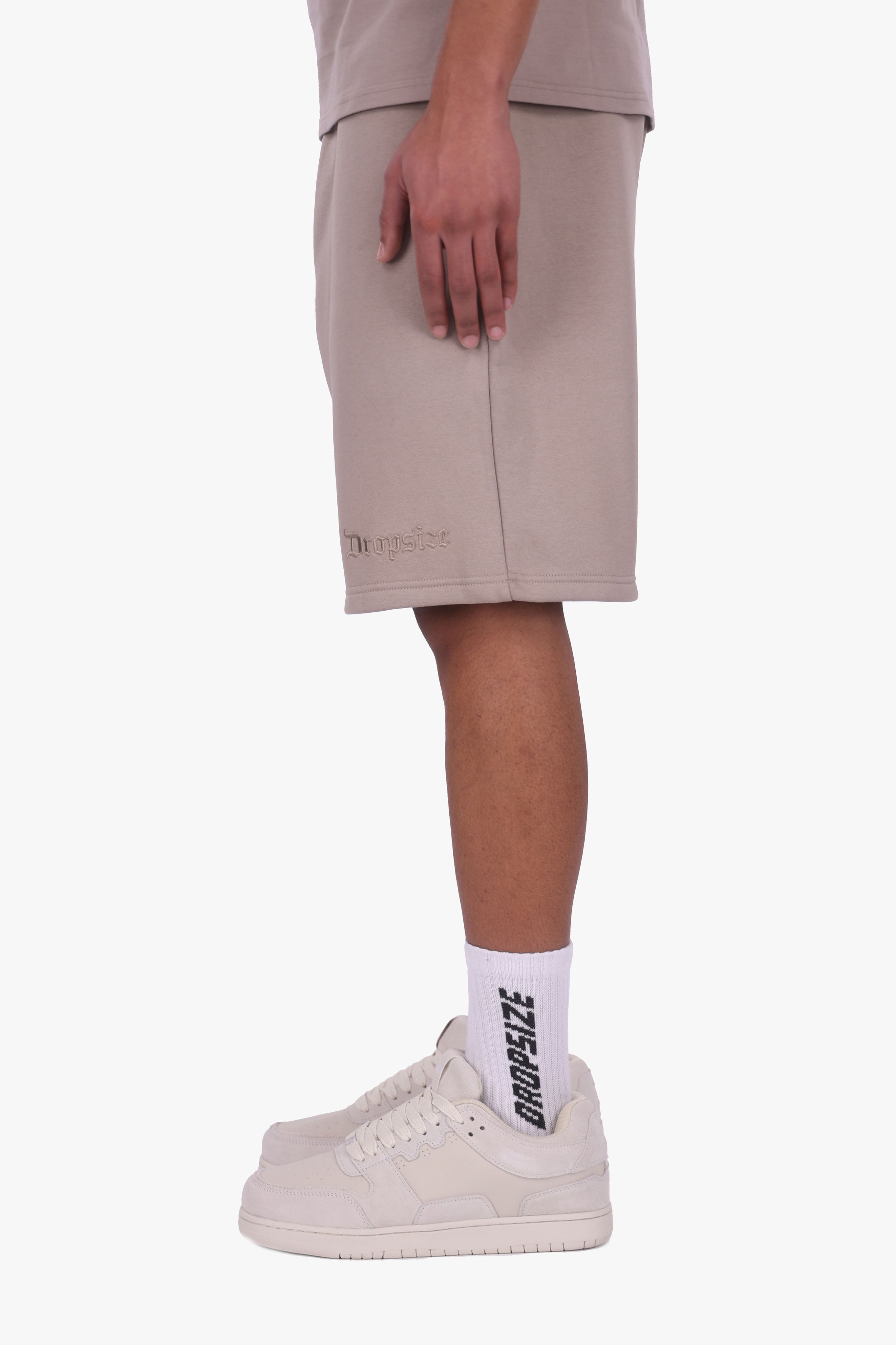 EMBO SWEATSHORTS SIMPLY TAUPE