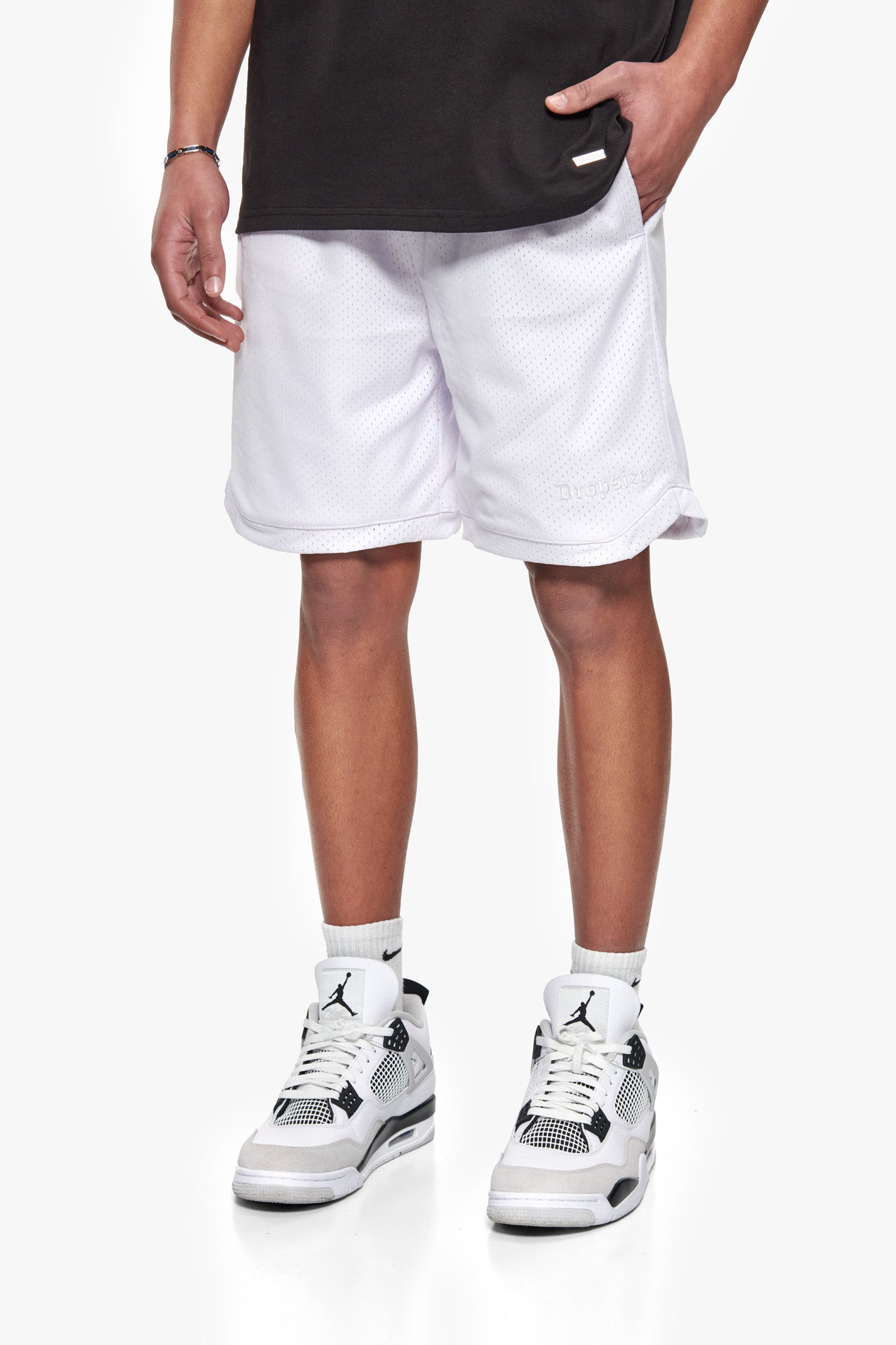 V2 MESH SHORT WHITE