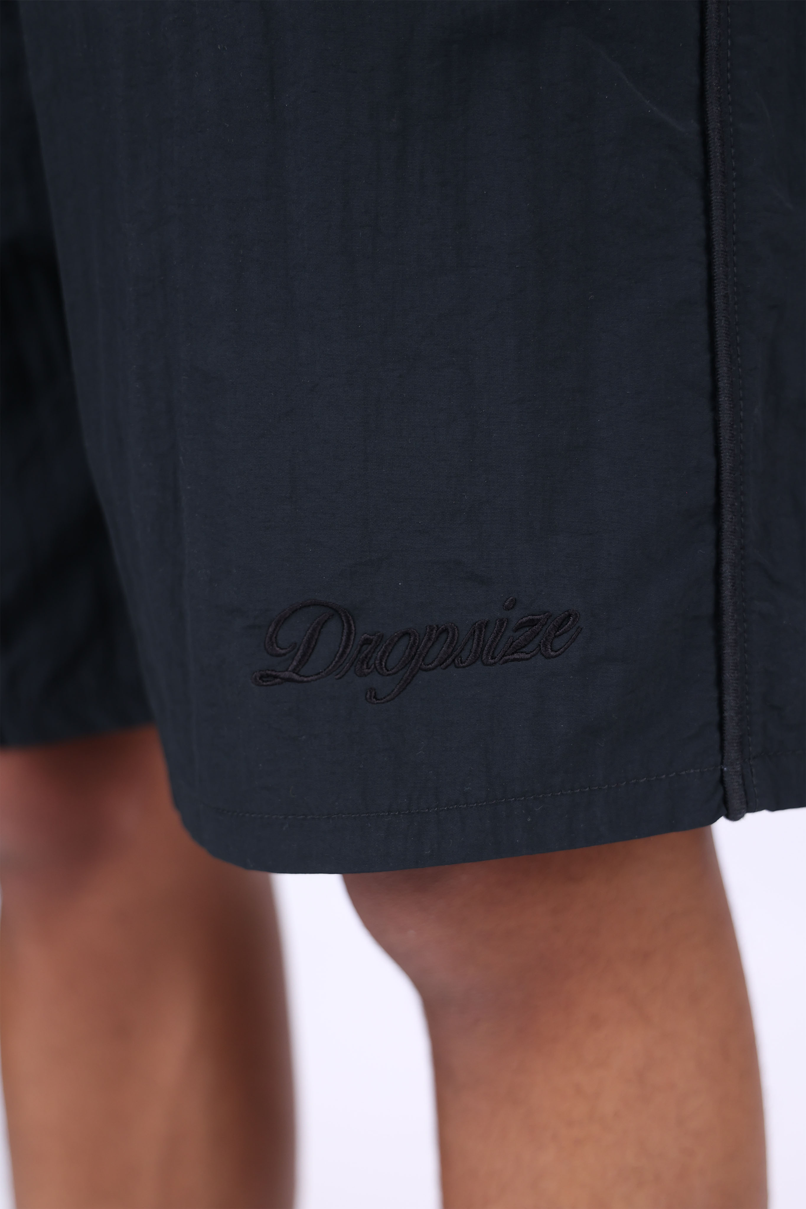 PIPING SHORT BLACK