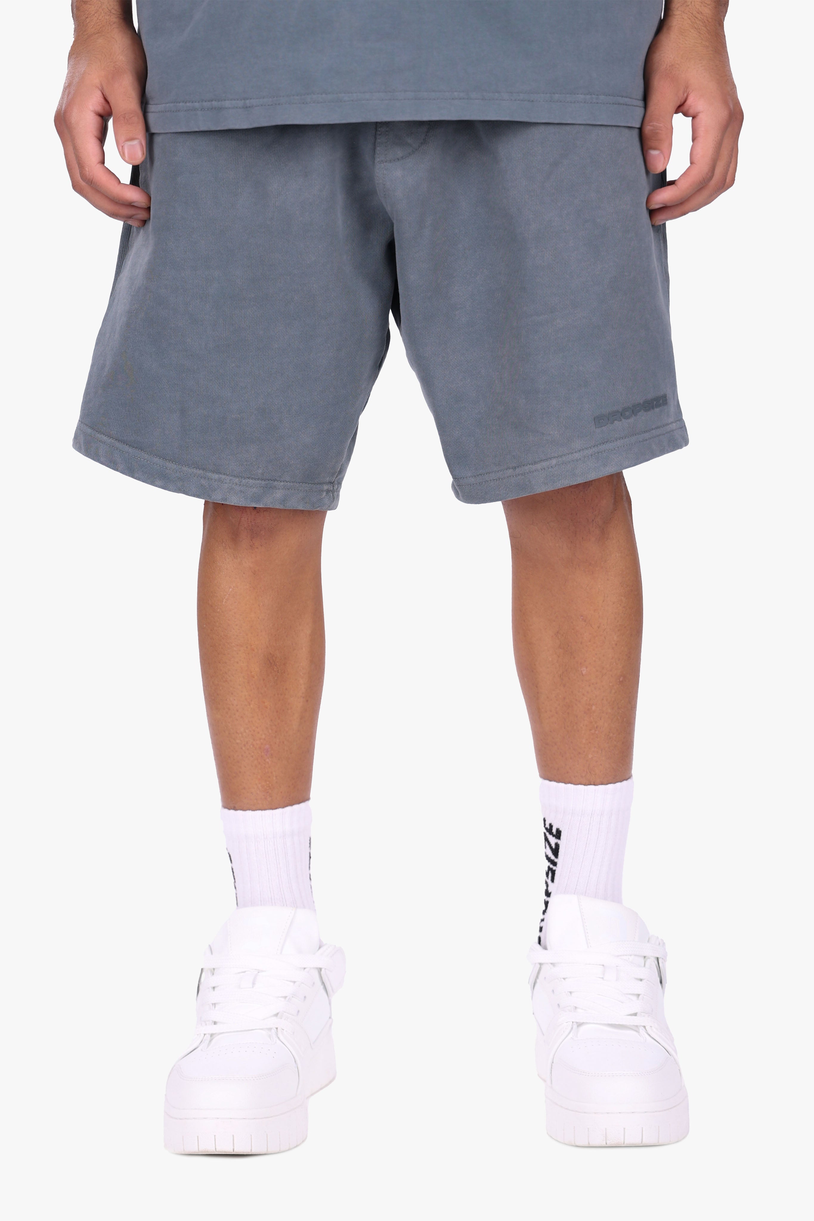 SIDE RIB SHORTS ACID WASHED GREY