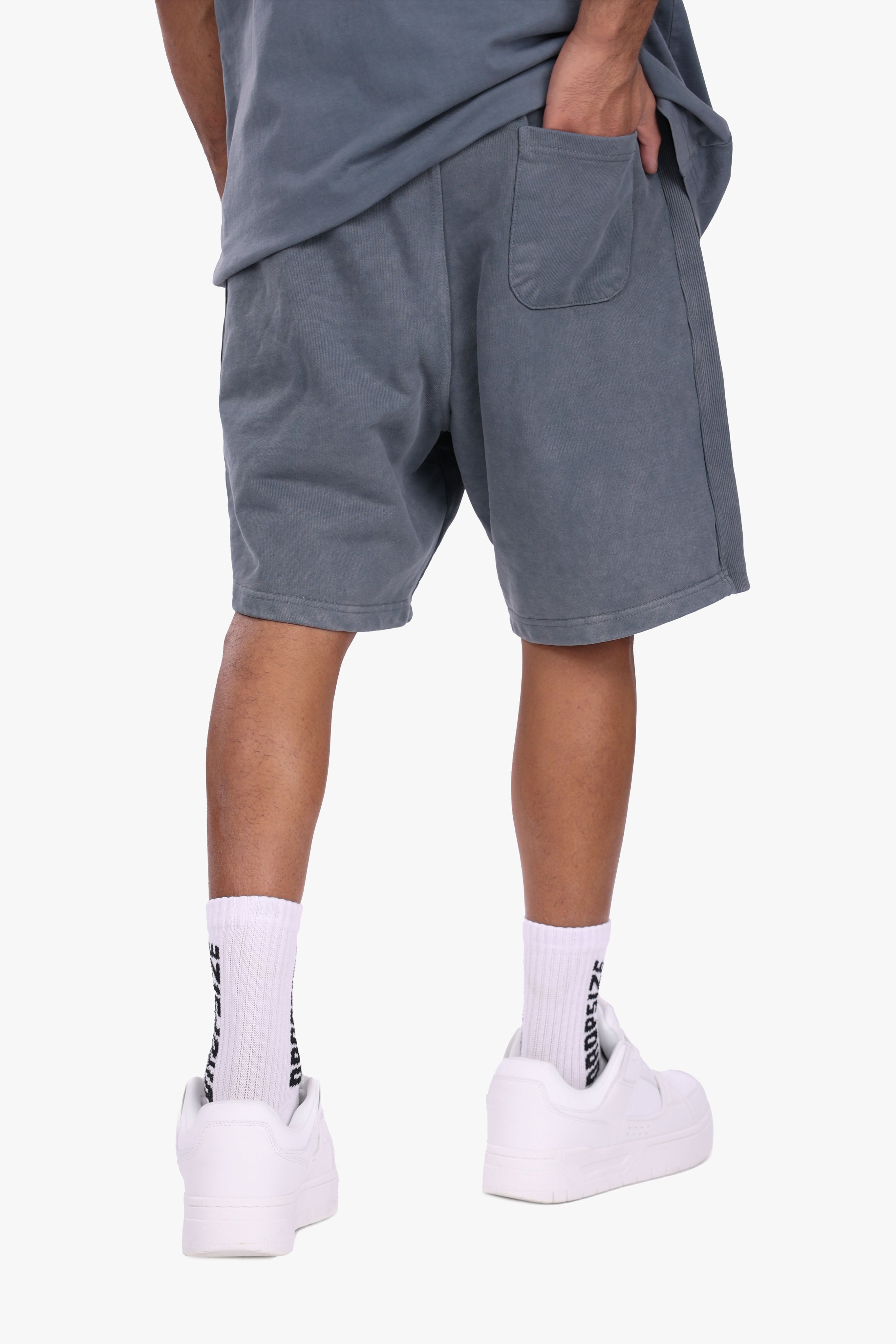 SIDE RIB SHORTS ACID WASHED GREY