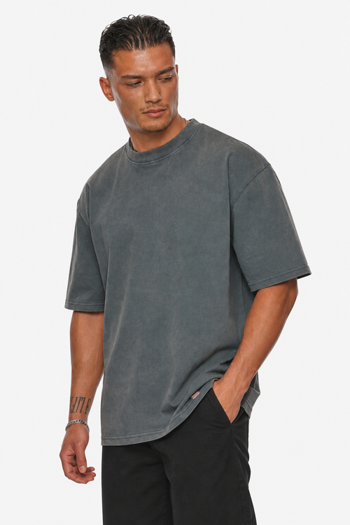 HEAVY OVERSIZE METAL PATCH BASIC T-SHIRT WASHED GREY