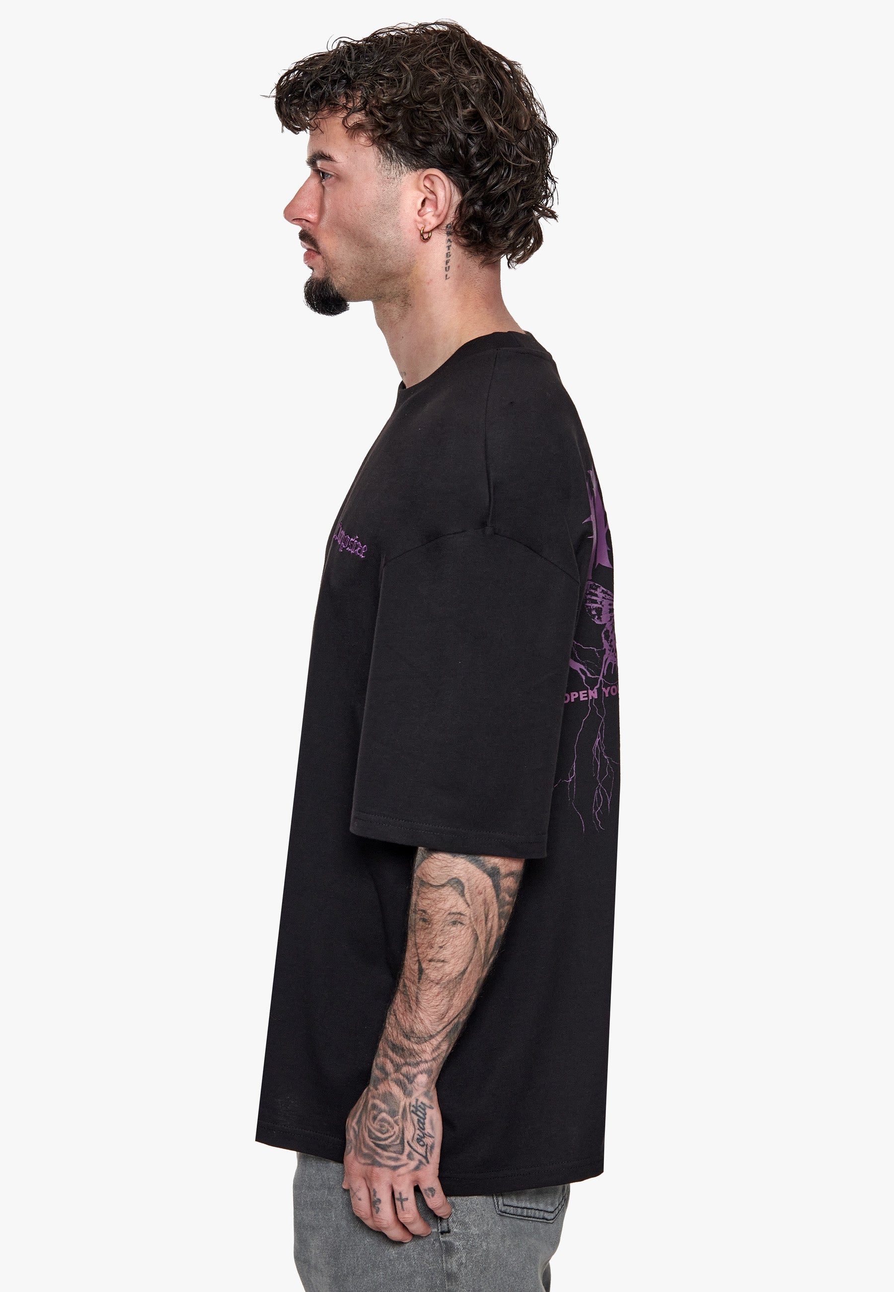 HEAVY OVERSIZE TAKE A TRIP BACK T-SHIRT BLACK