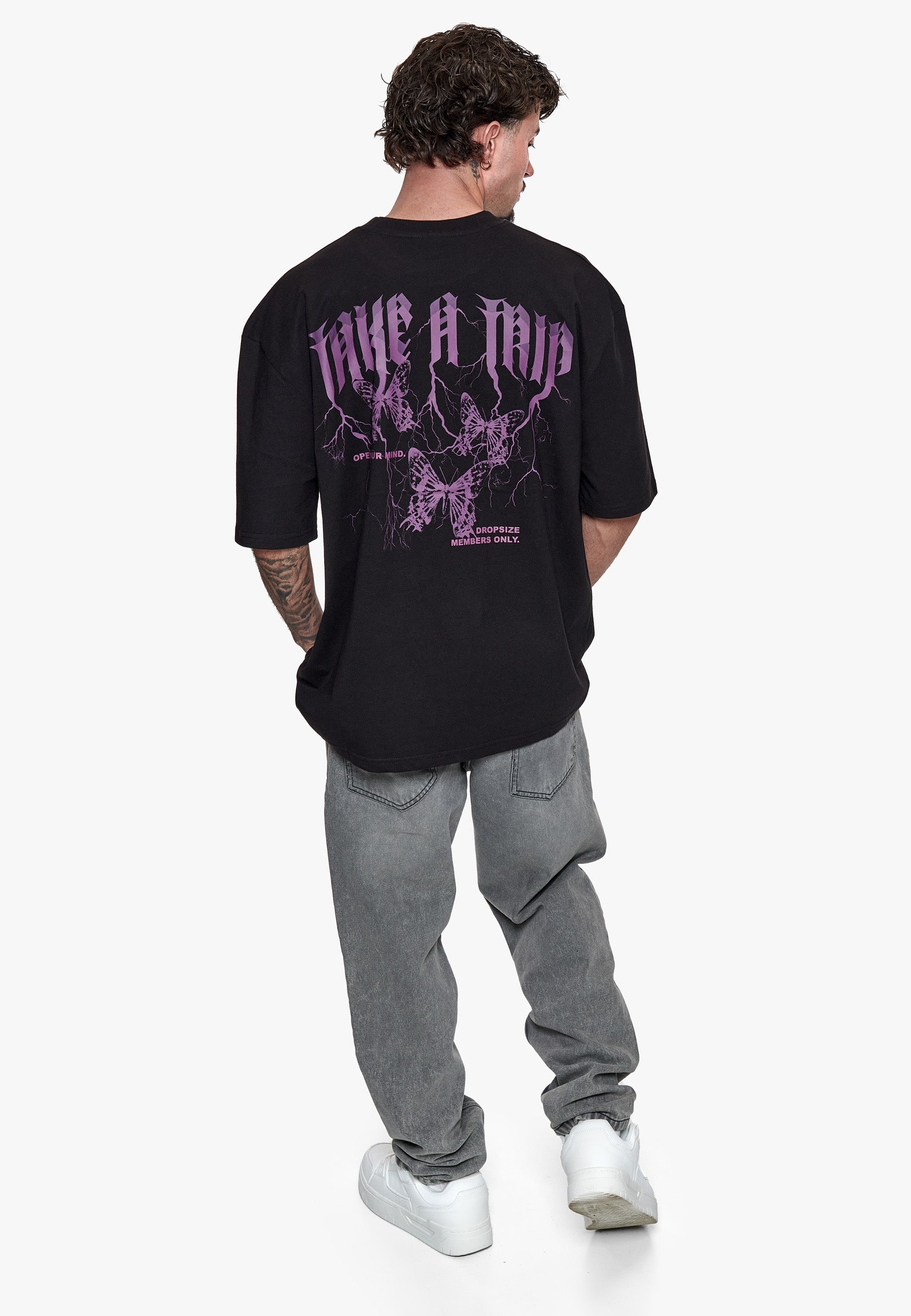 HEAVY OVERSIZE TAKE A TRIP BACK T-SHIRT BLACK