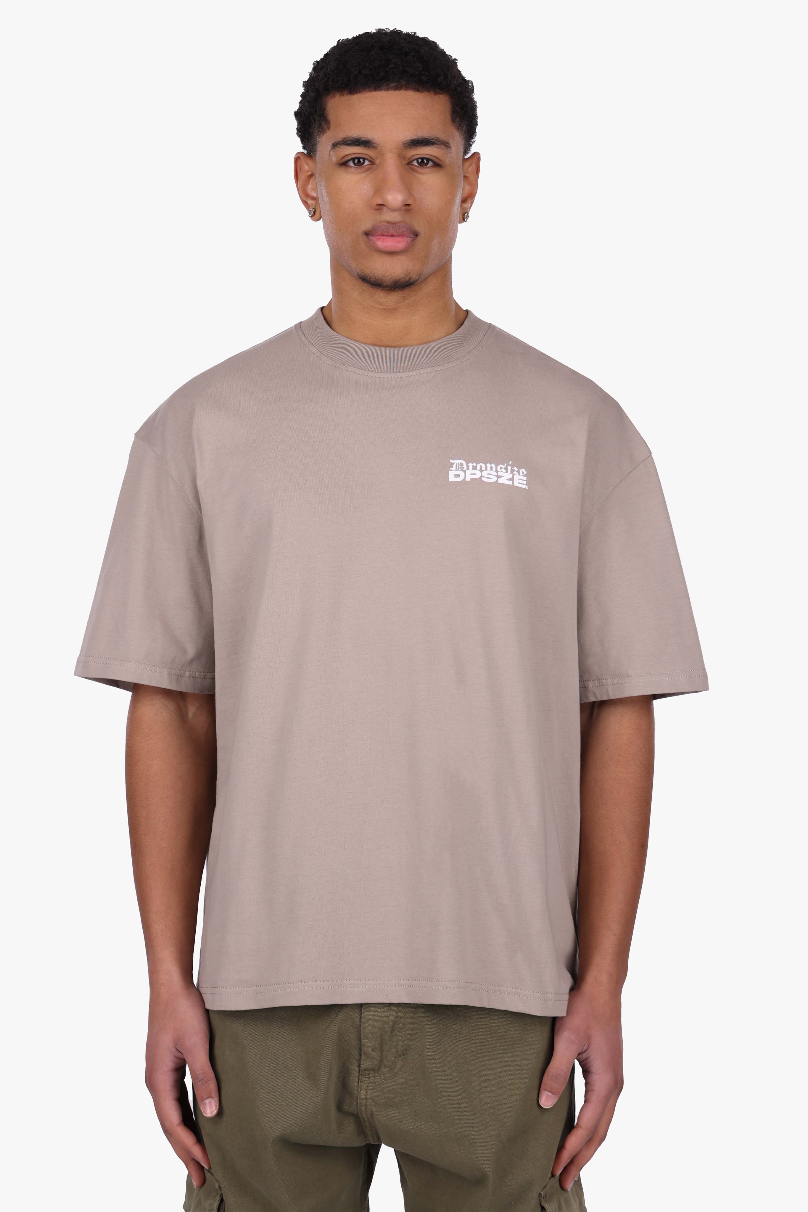 HEAVY OVERSIZE DPSZE SPLIT FONT T-SHIRT SIMPLY TAUPE