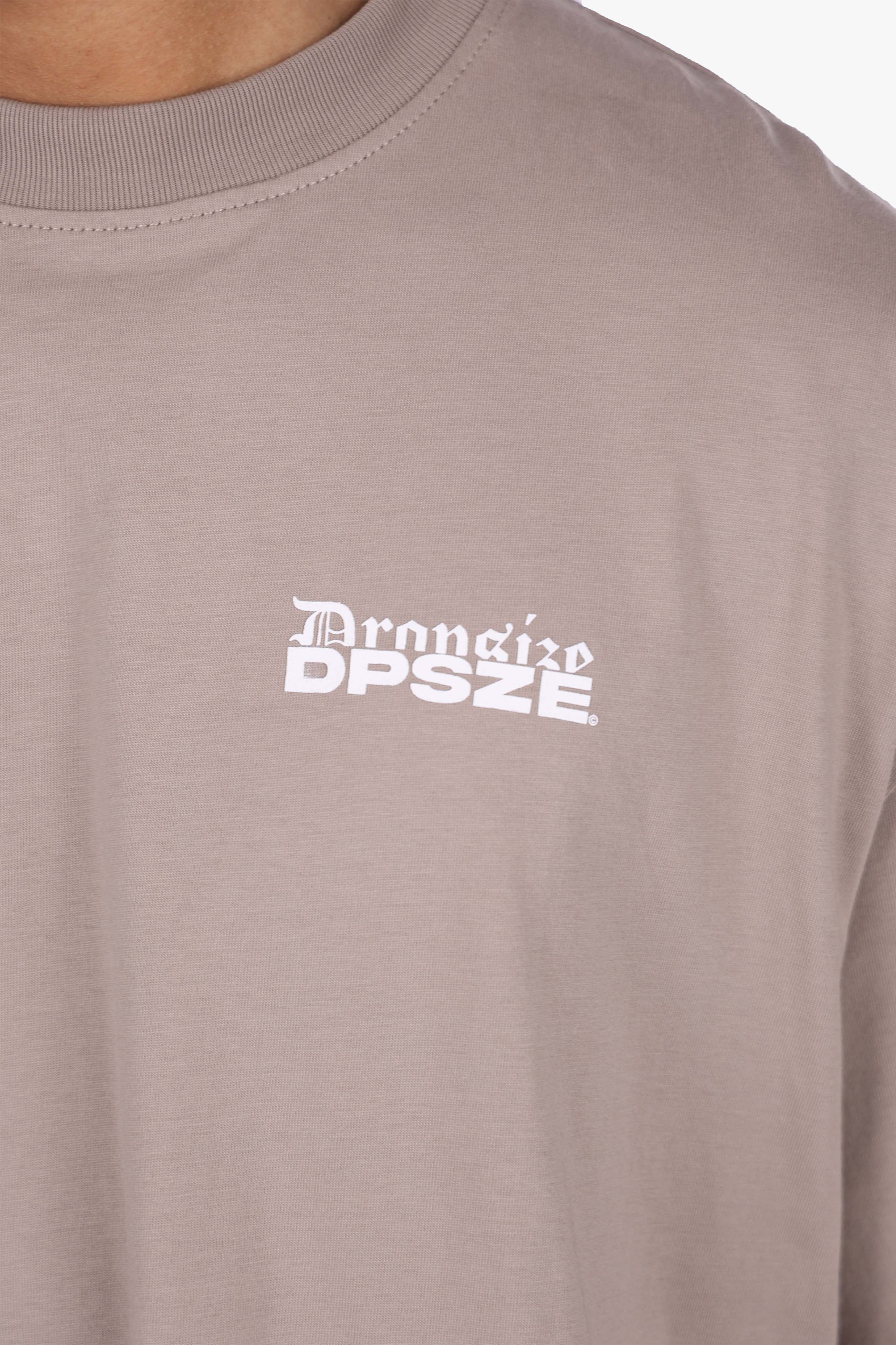 HEAVY OVERSIZE DPSZE SPLIT FONT T-SHIRT SIMPLY TAUPE