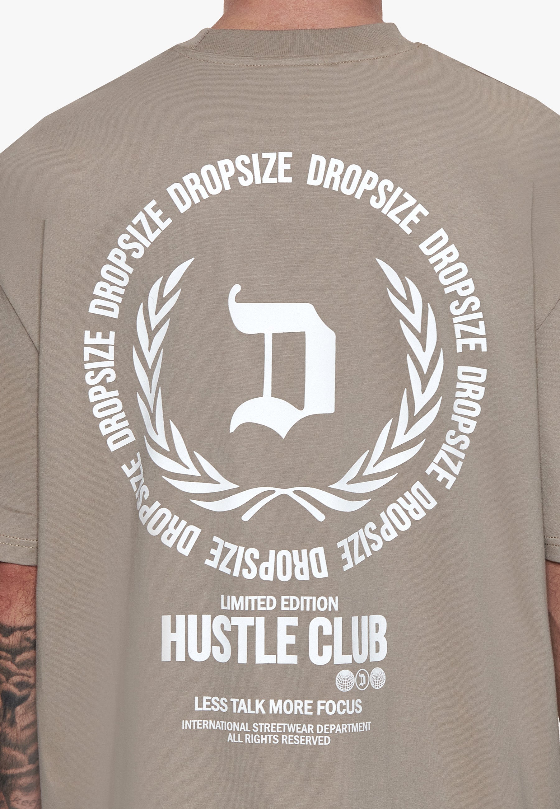 HEAVY OVERSIZE HUSTLE CLUB CIRCLE T-SHIRT SIMPLY TAUPE