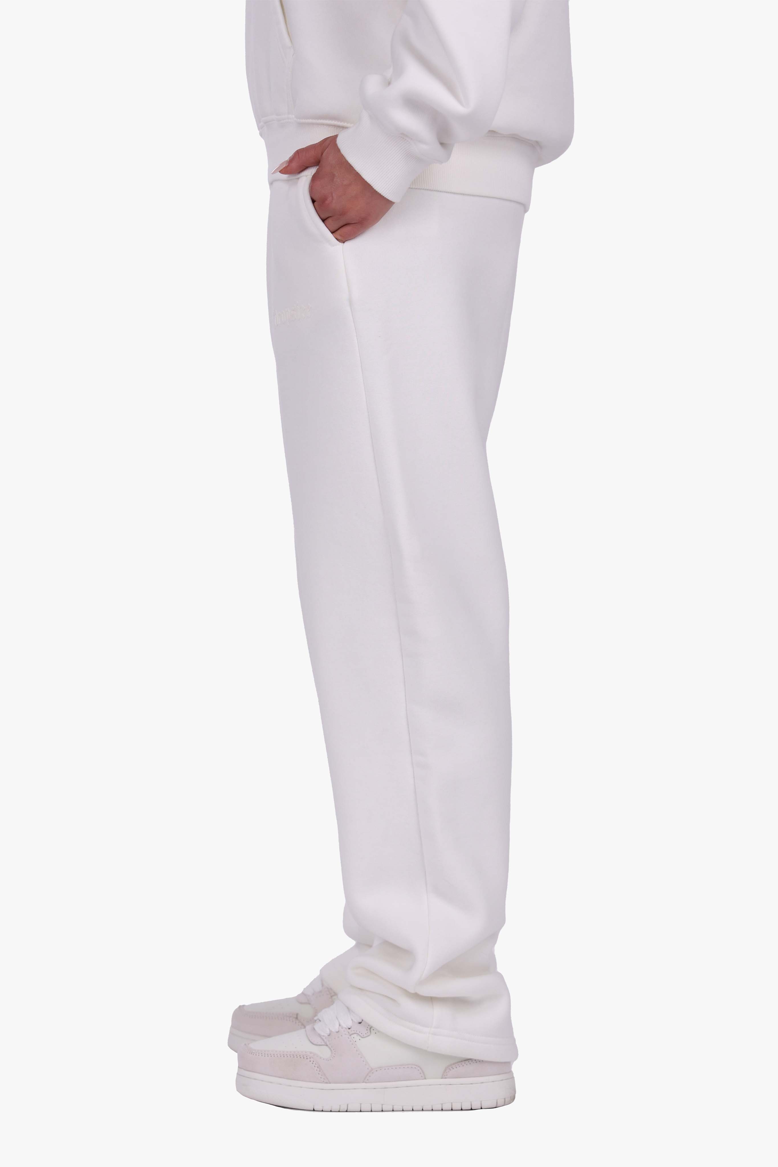 WOMEN BASIC COZY OPEN LEG JOGGER CREAM WHITE