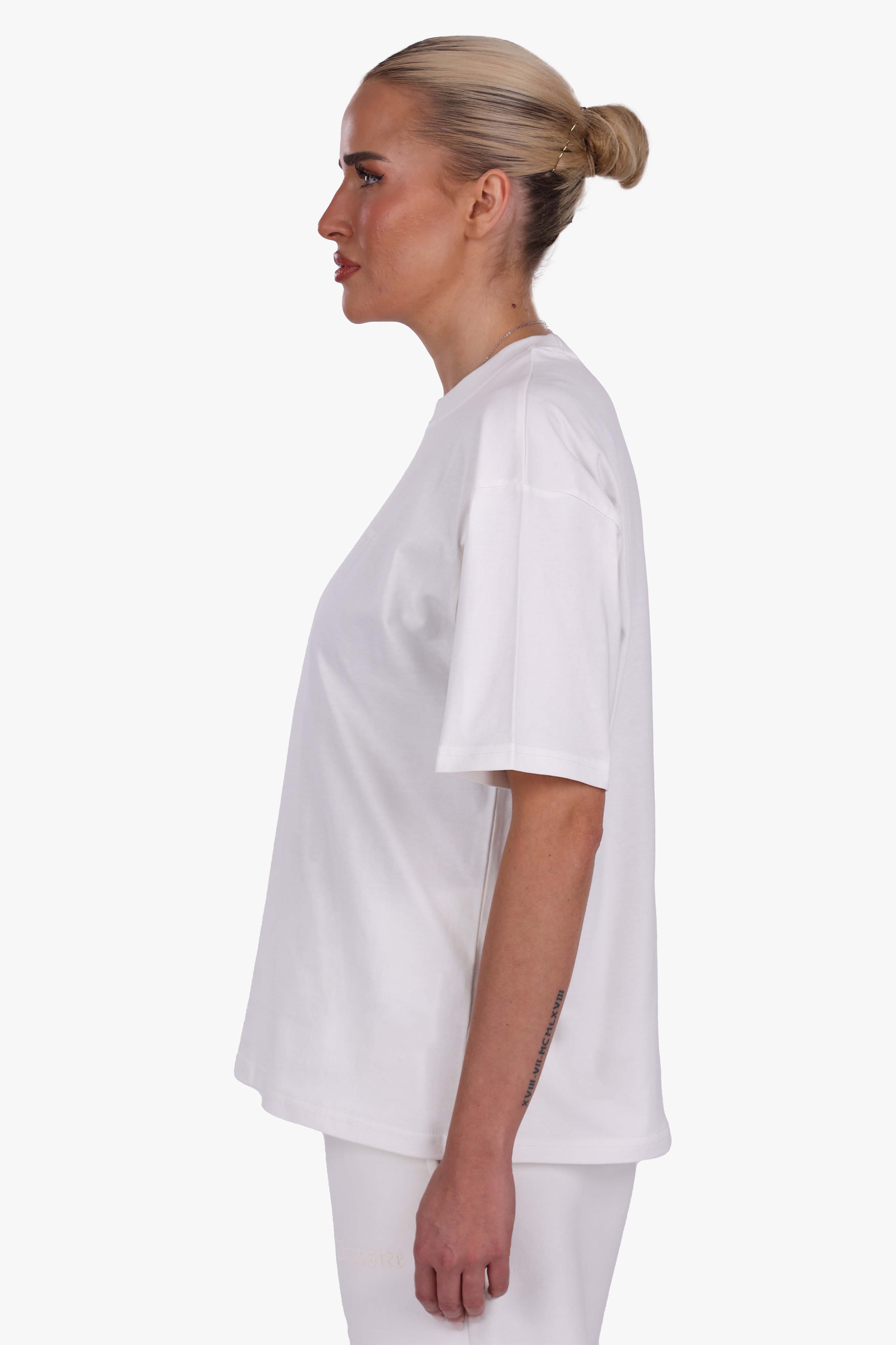 WOMEN BASIC COZY T-SHIRT CREAM WHITE