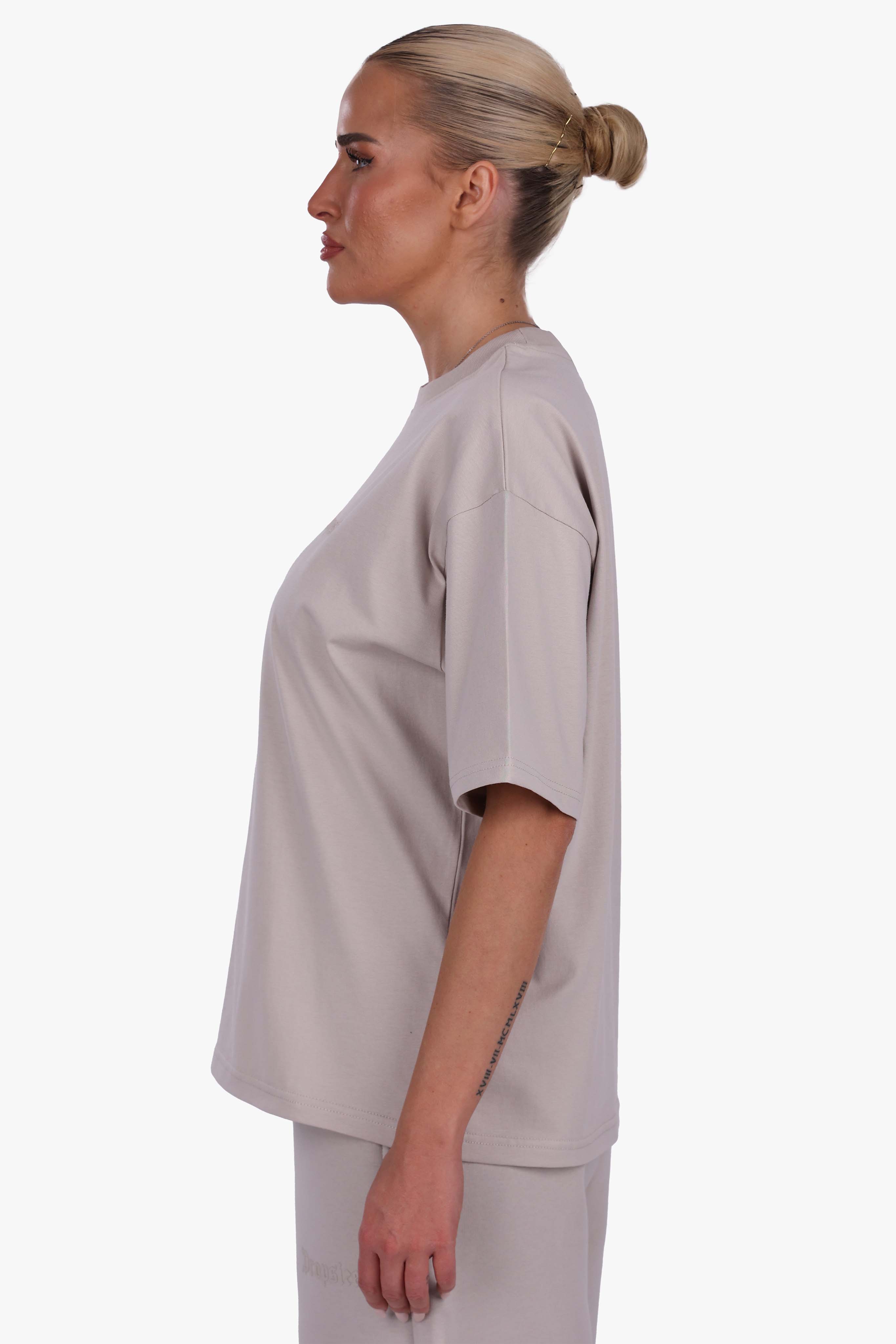 WOMEN BASIC COZY T-SHIRT MOON BEAN