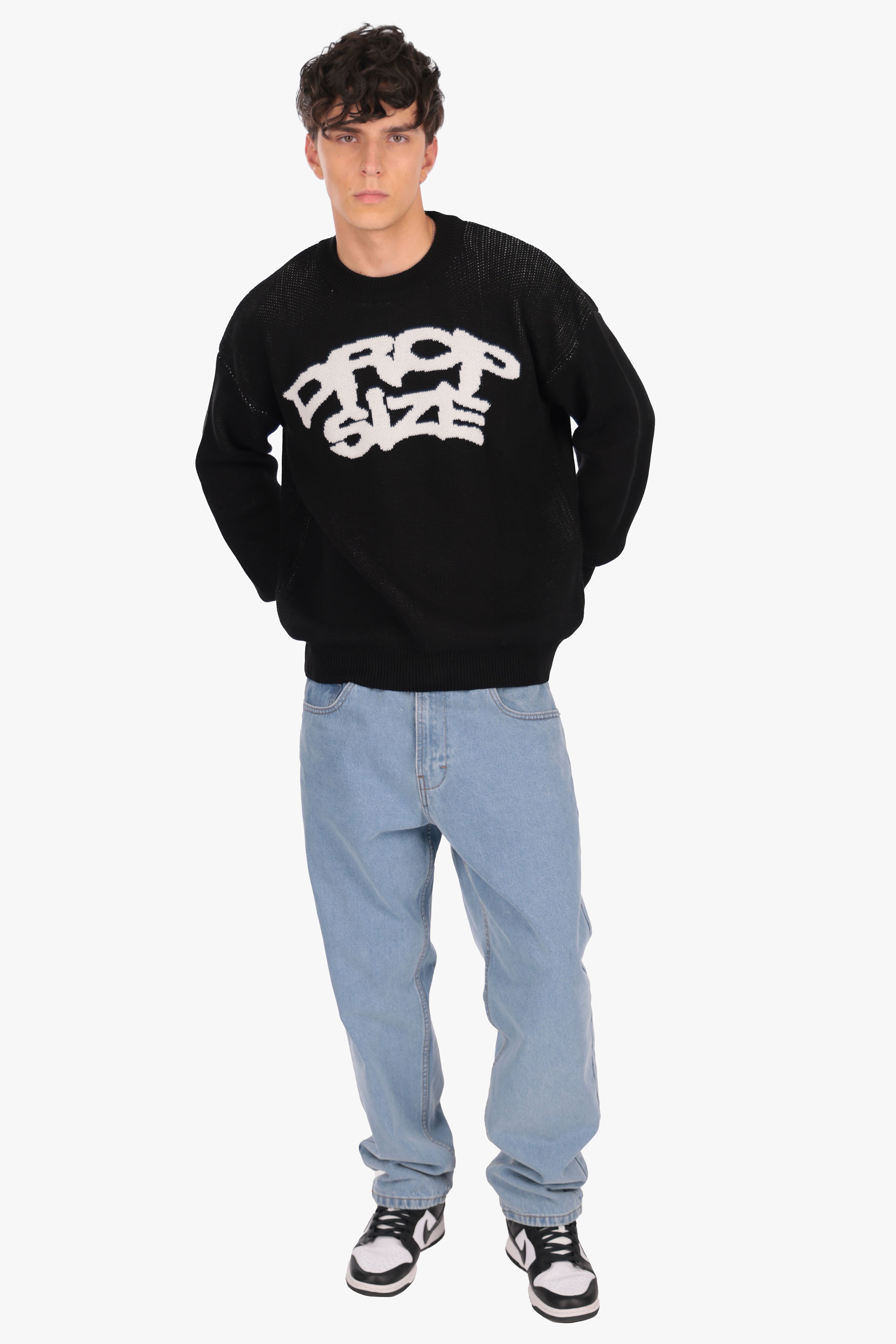 OVERSIZED FRONT LOGO KNIT SWEATER BLACK